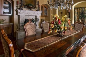 Sheraton Vancouver Guildford workers prepare to strike