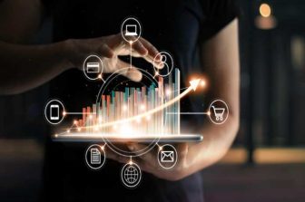 Versant Sees Strong Q1 Earnings