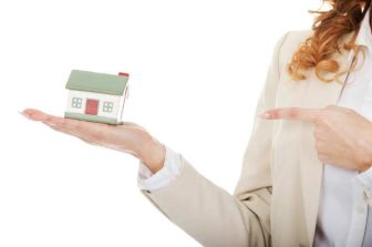 Real Estate Expert Justus Smith of Keystone Explains Where Real Estate Commission Dollars Go for HelloNation